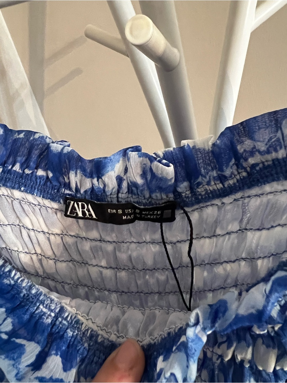 Zara Blue and White Puff Sleeve Blouse - Picture 4 of 4